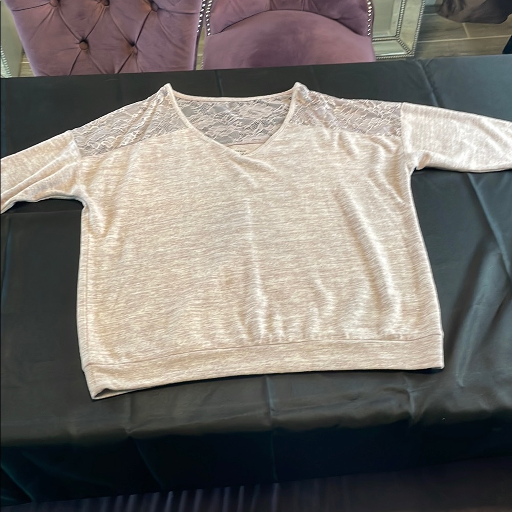 Torrid super soft plush purple V-Neck lace Lightweight Knit top size 2